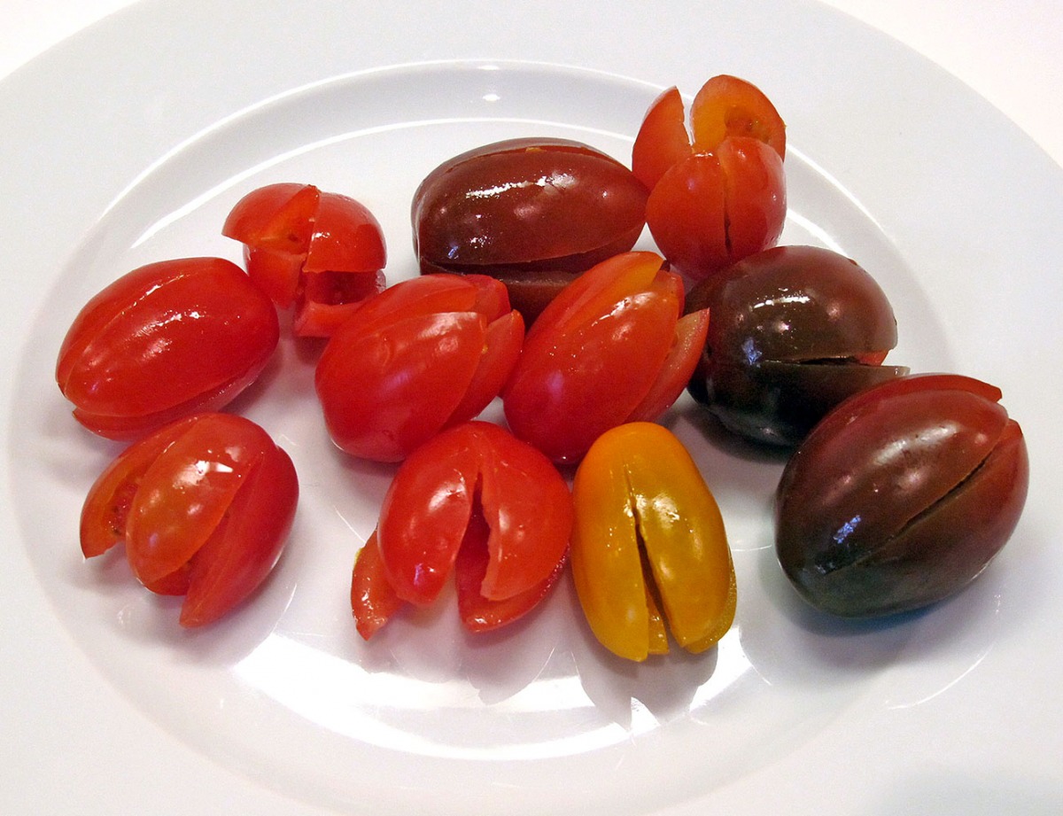 Cherry tomato tulips - Preperation 1