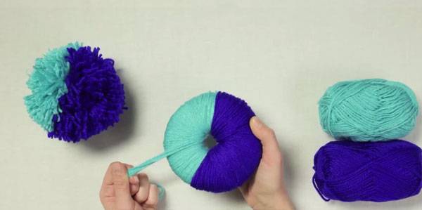Bunte Pompons