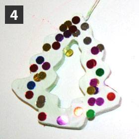 Bastelanleitung f&uuml;r Kinder: Christbaumschmuck - Schritt 4