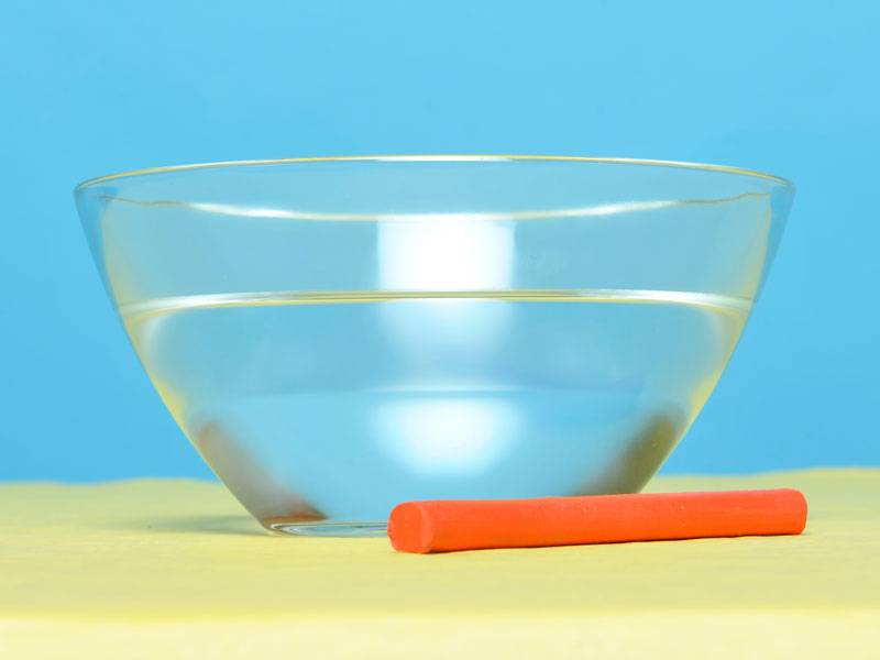 Experiment: Auftrieb im Wasser