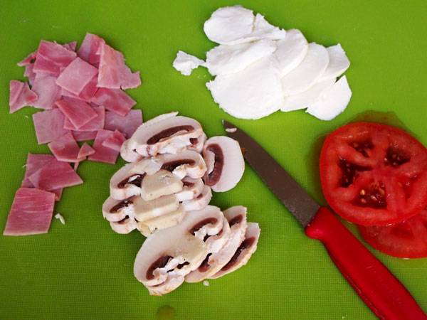 Zutaten f&uuml;r den Pizzabelag