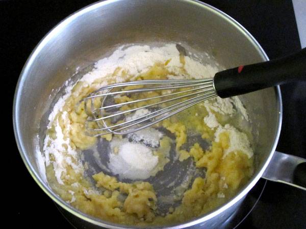 Kochen Sie die  B&eacute;chamelso&szlig;e